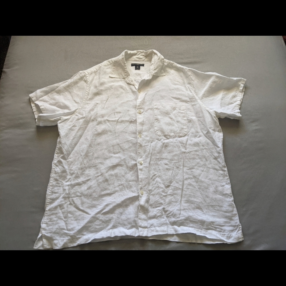Men white casual button down shirt
